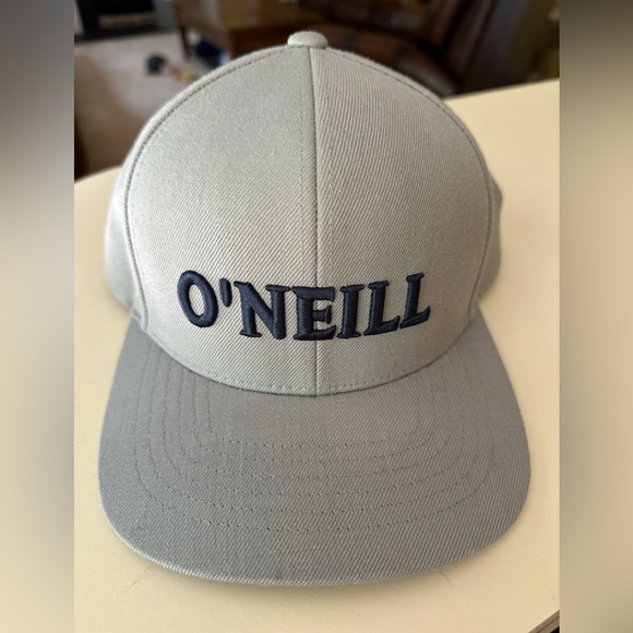O'Neill Gray Cap - Picture 1 of 8